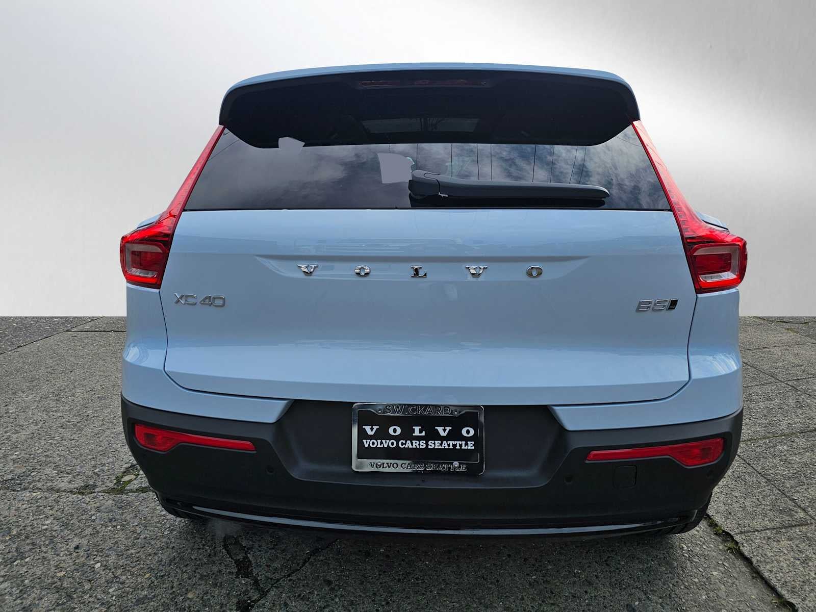 2026 Volvo XC40 Plus