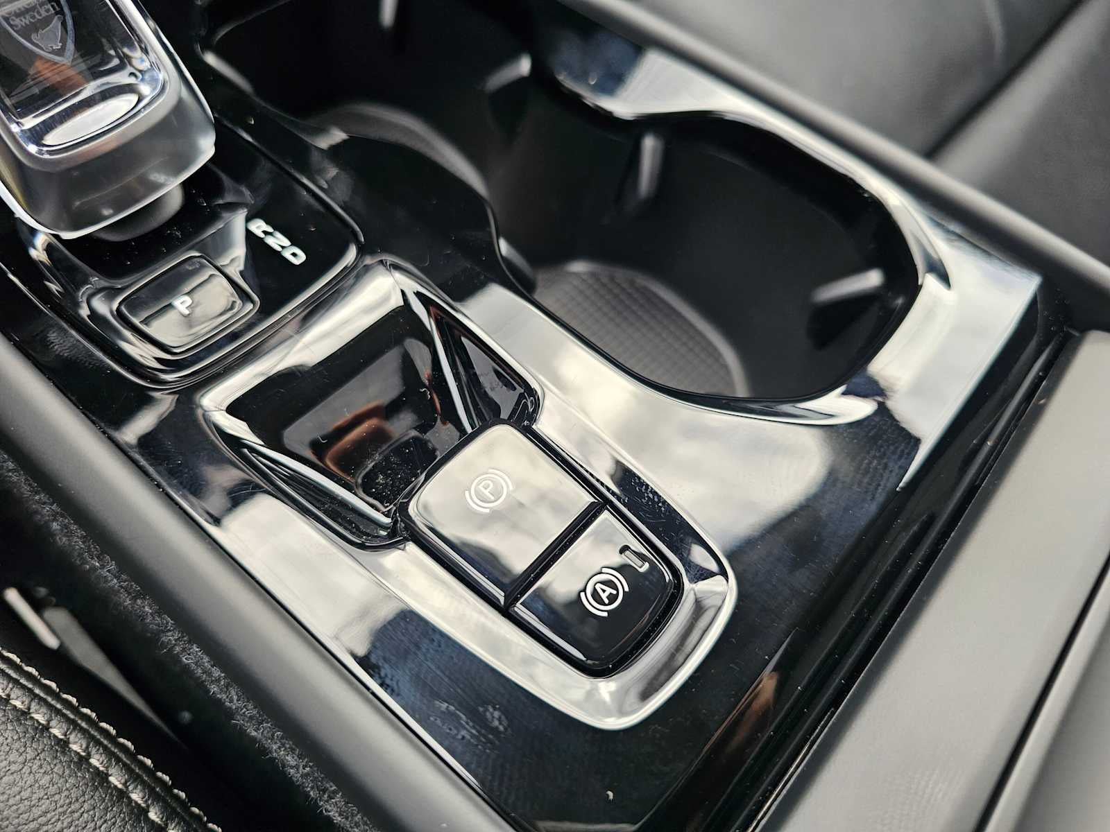 2026 Volvo XC40 Plus