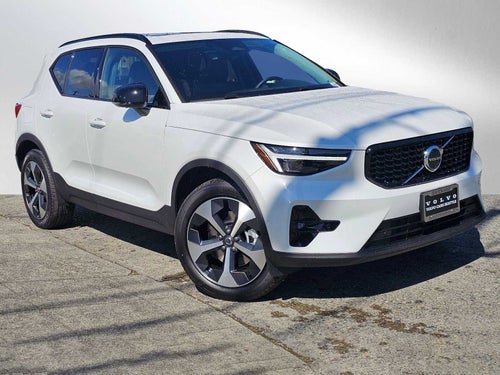 2026 Volvo XC40 Plus