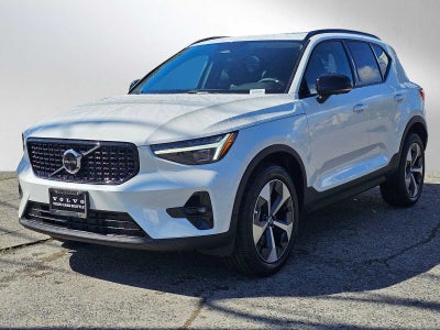 2026 Volvo XC40 Plus