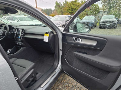 2026 Volvo XC40 Plus