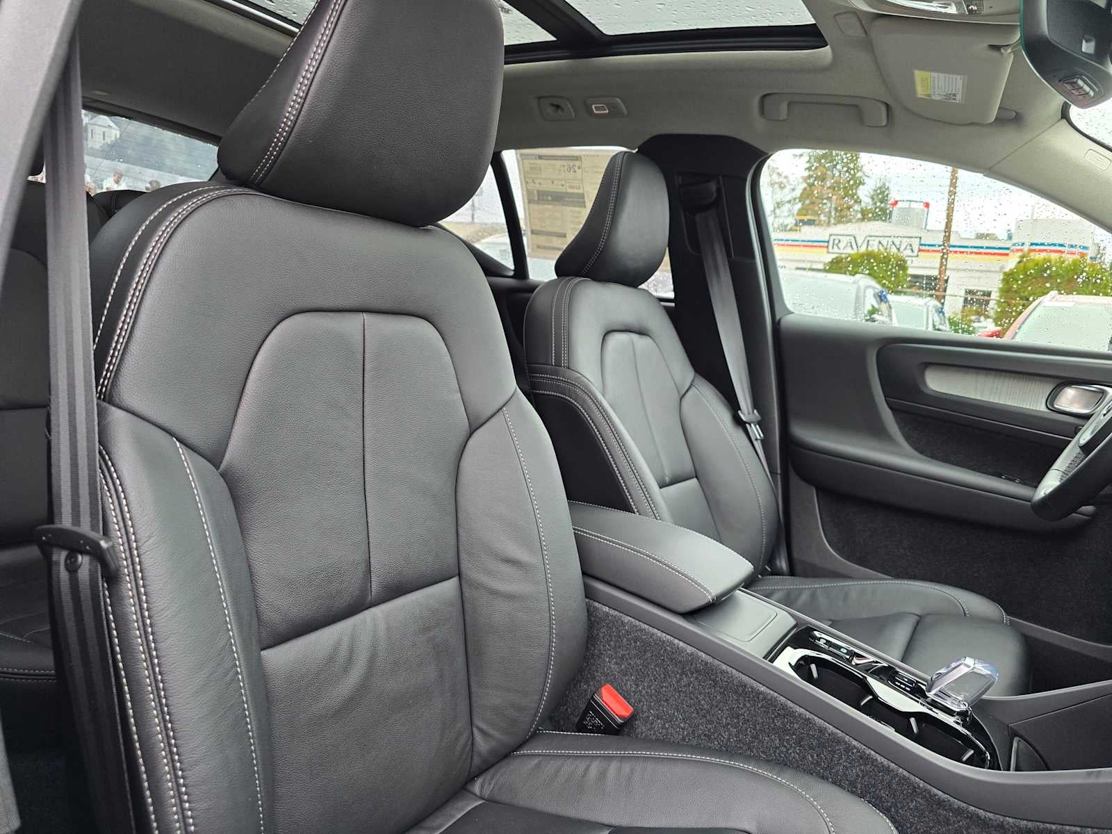 2026 Volvo XC40 Plus