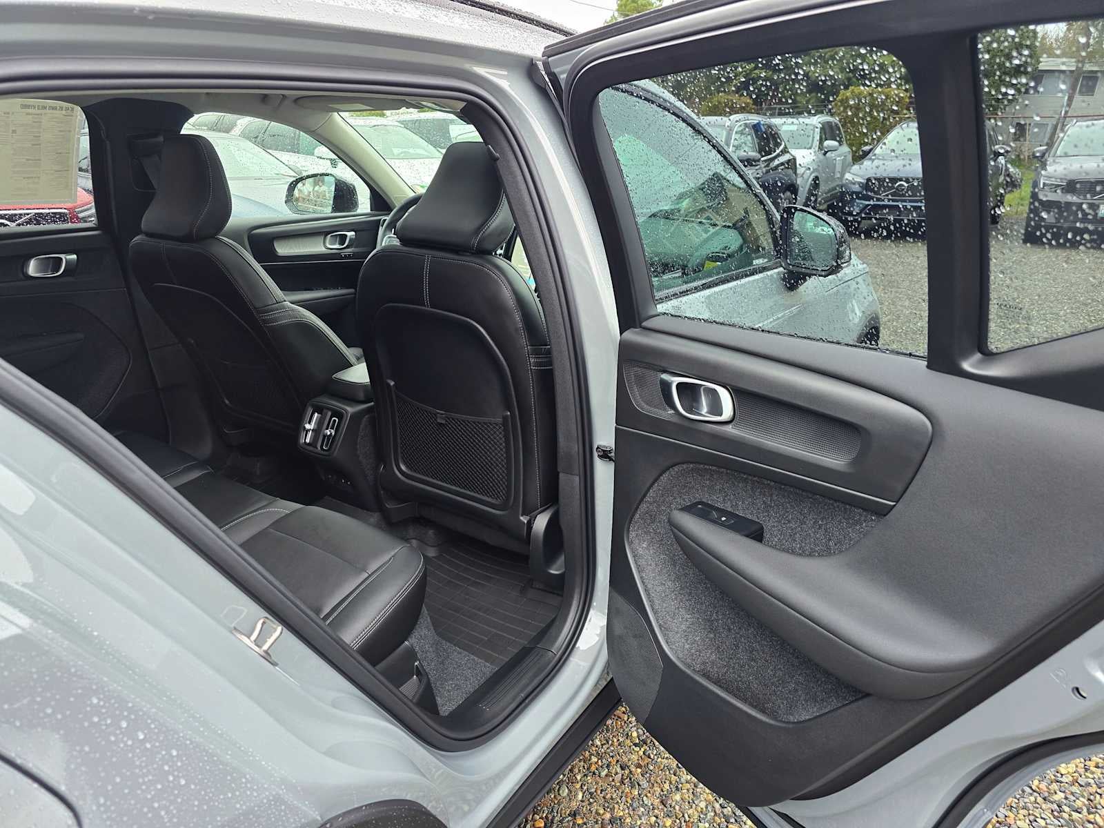 2026 Volvo XC40 Plus