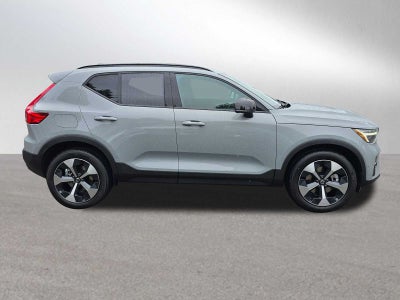 2026 Volvo XC40 Plus