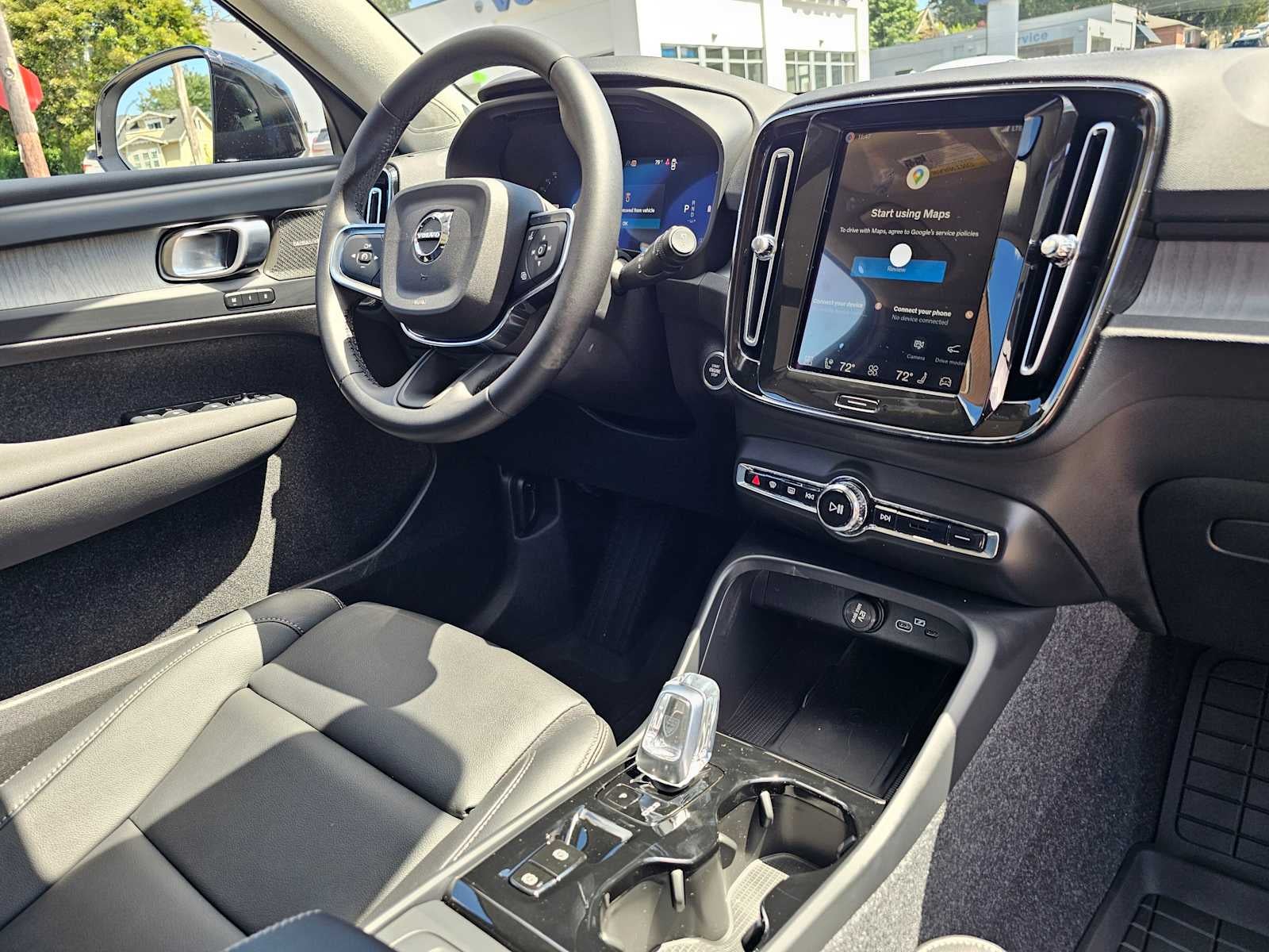 2026 Volvo XC40 Plus