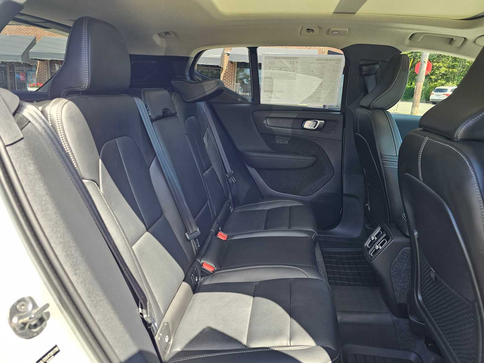 2026 Volvo XC40 Plus