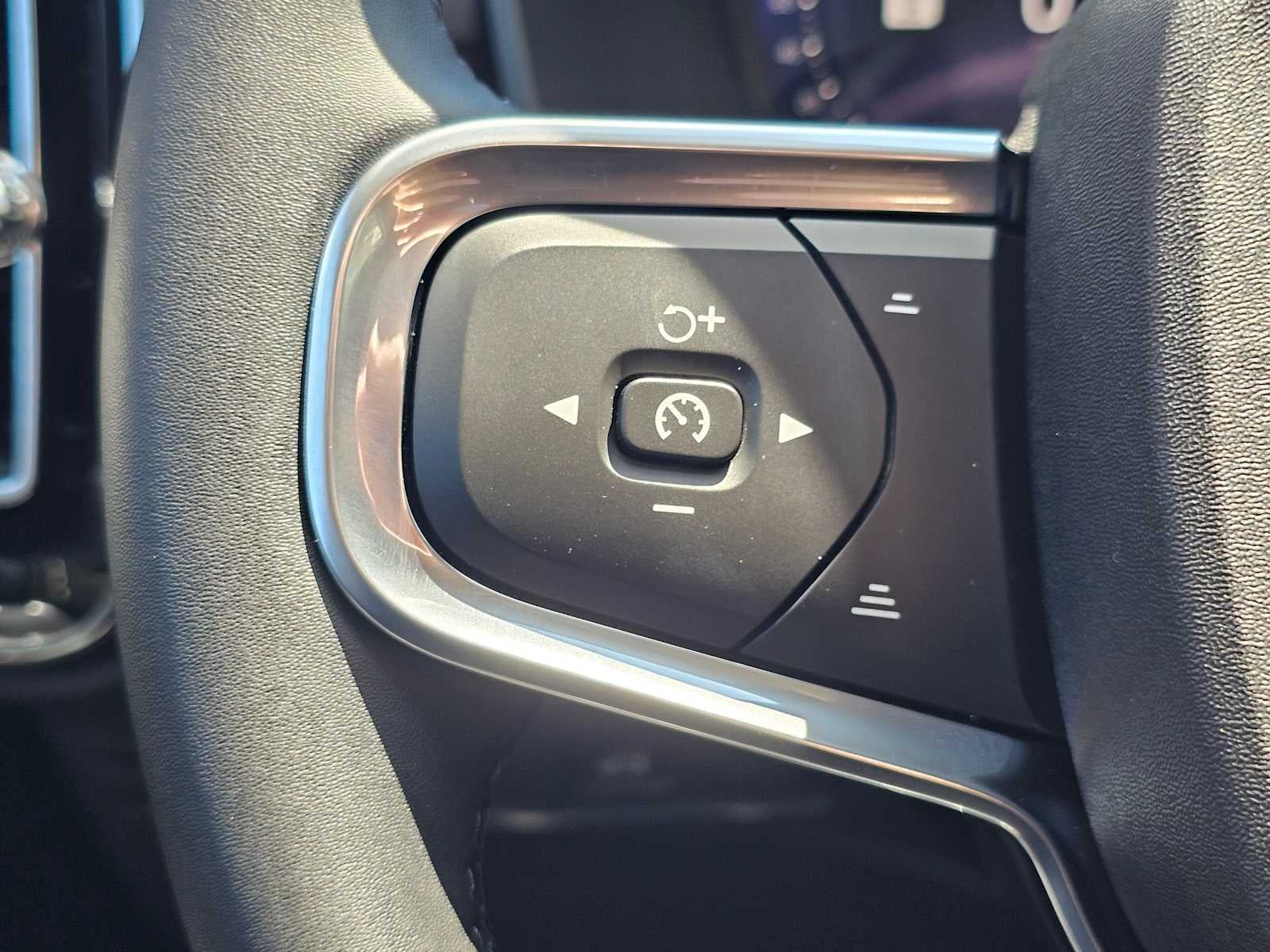 2026 Volvo XC40 Plus
