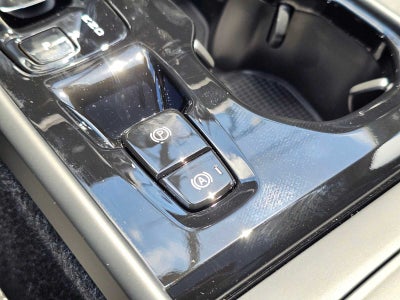 2026 Volvo XC40 Plus