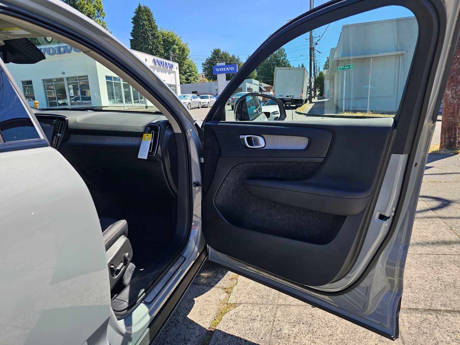 2026 Volvo XC40 Plus