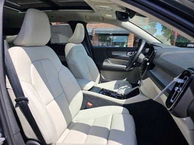 2026 Volvo XC40 Plus
