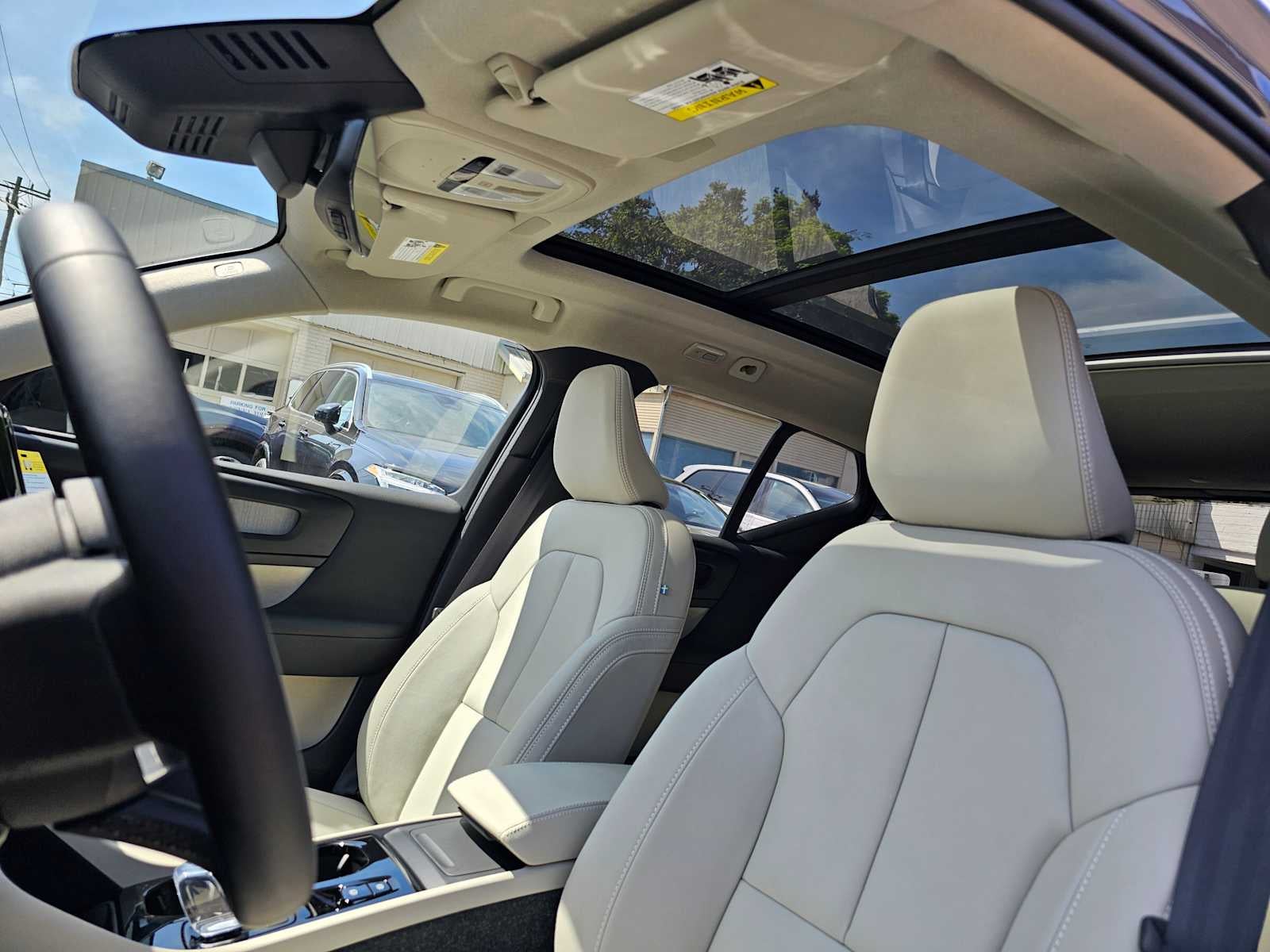 2026 Volvo XC40 Plus