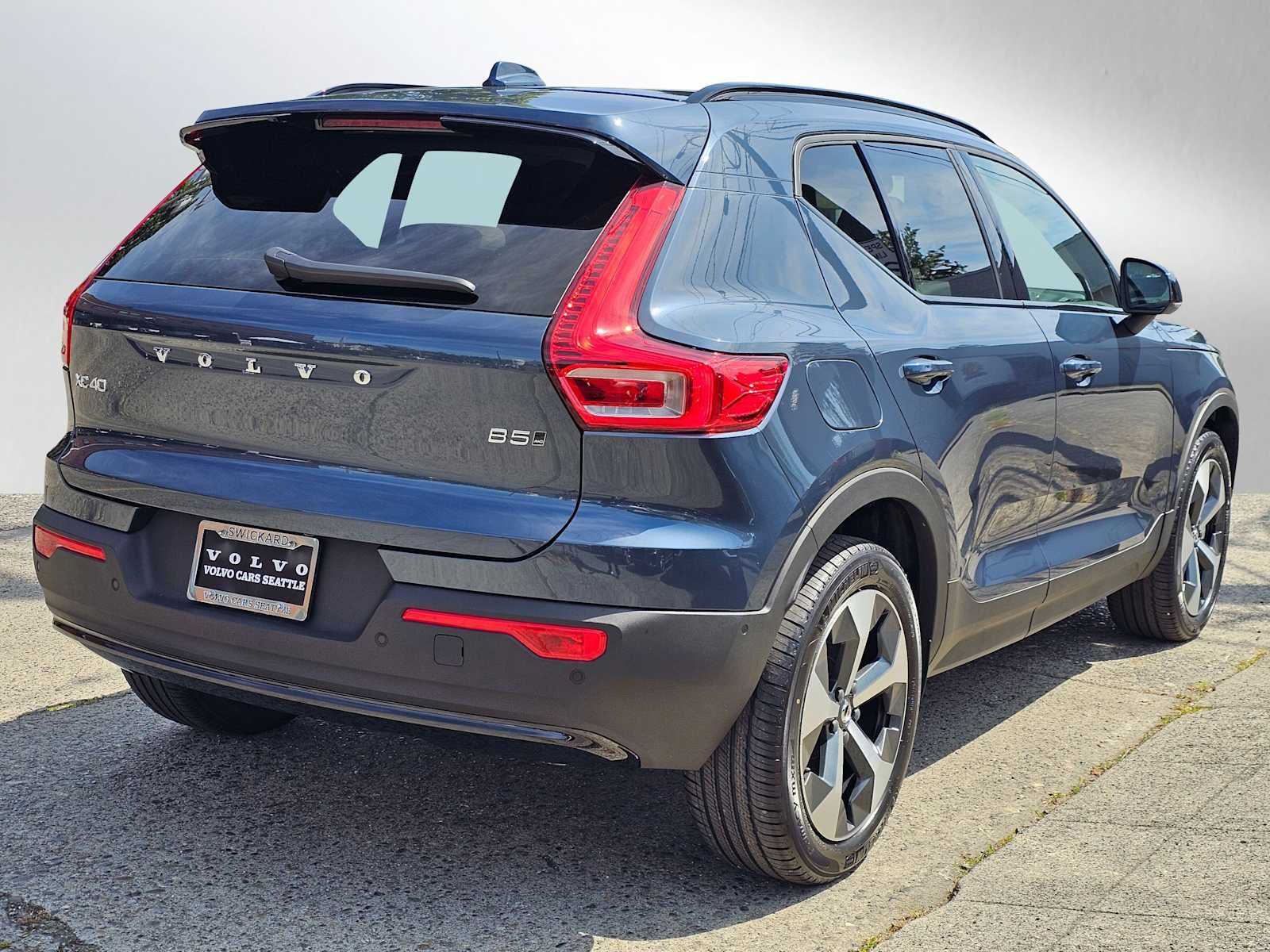 2026 Volvo XC40 Plus