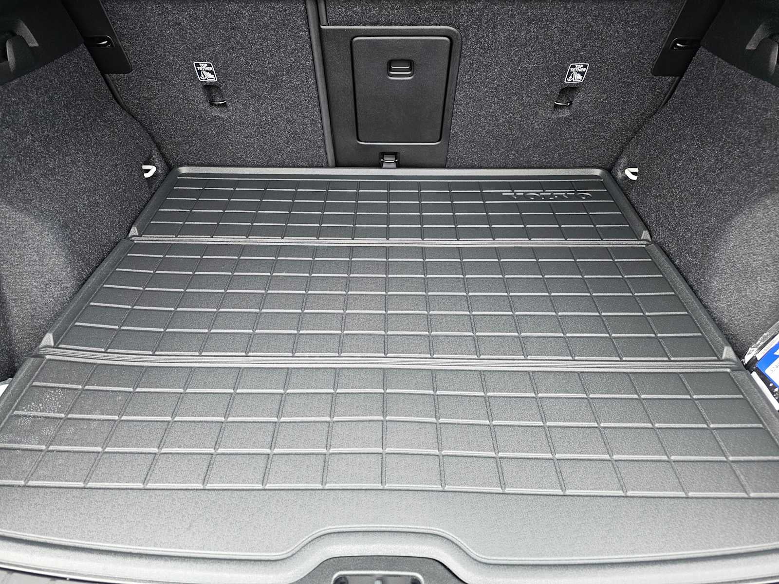2026 Volvo XC40 Plus