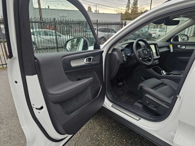 2026 Volvo XC40 Plus