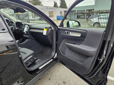 2026 Volvo XC40 Plus