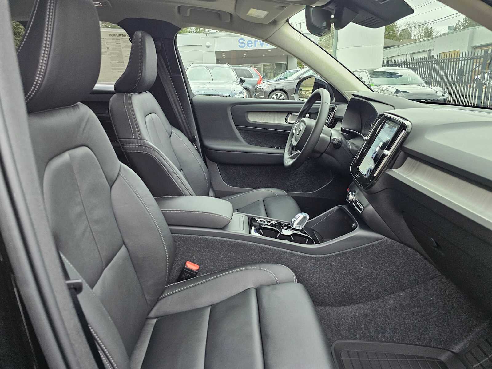 2026 Volvo XC40 Plus
