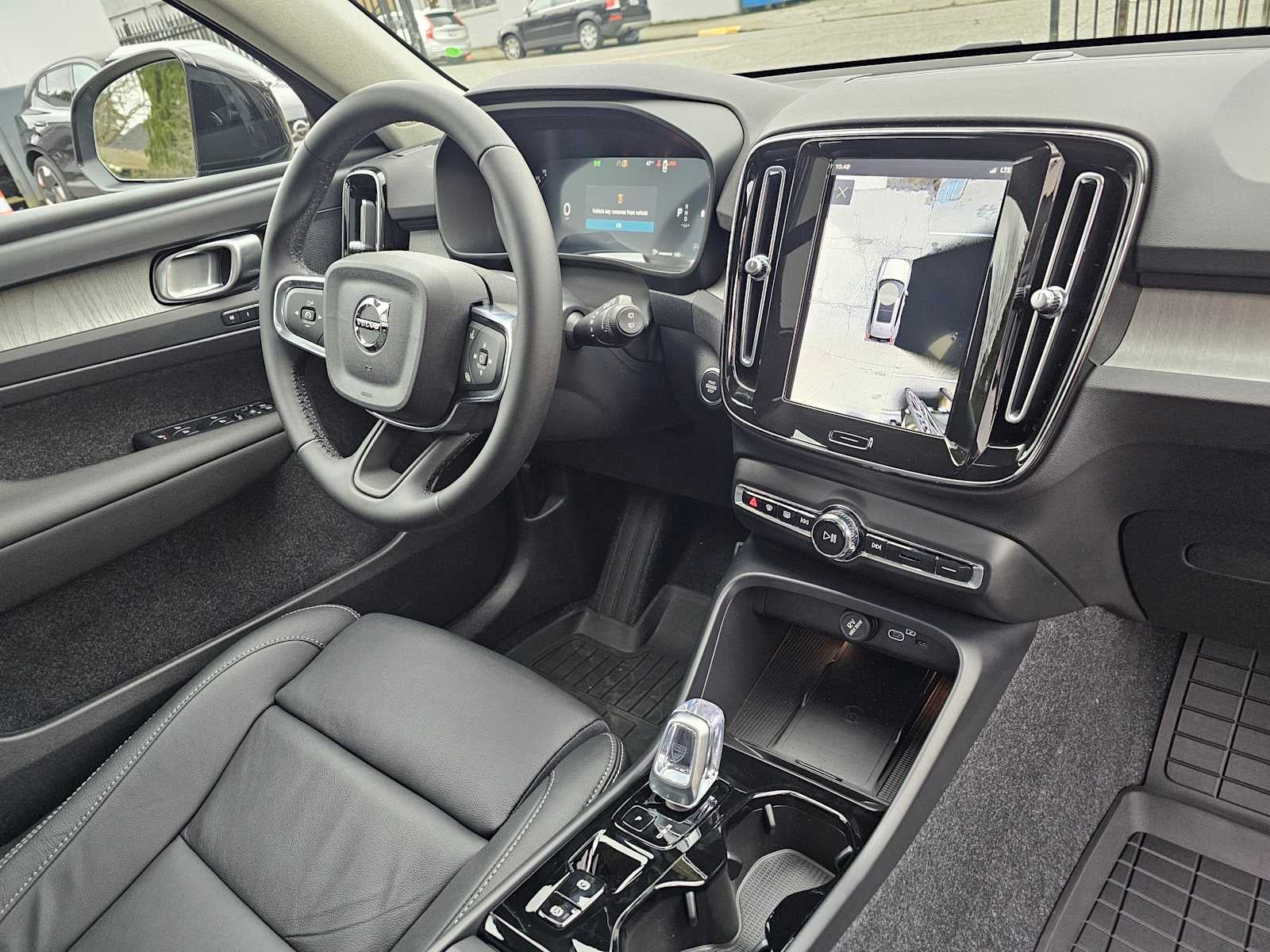 2026 Volvo XC40 Plus