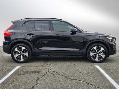2026 Volvo XC40 Plus