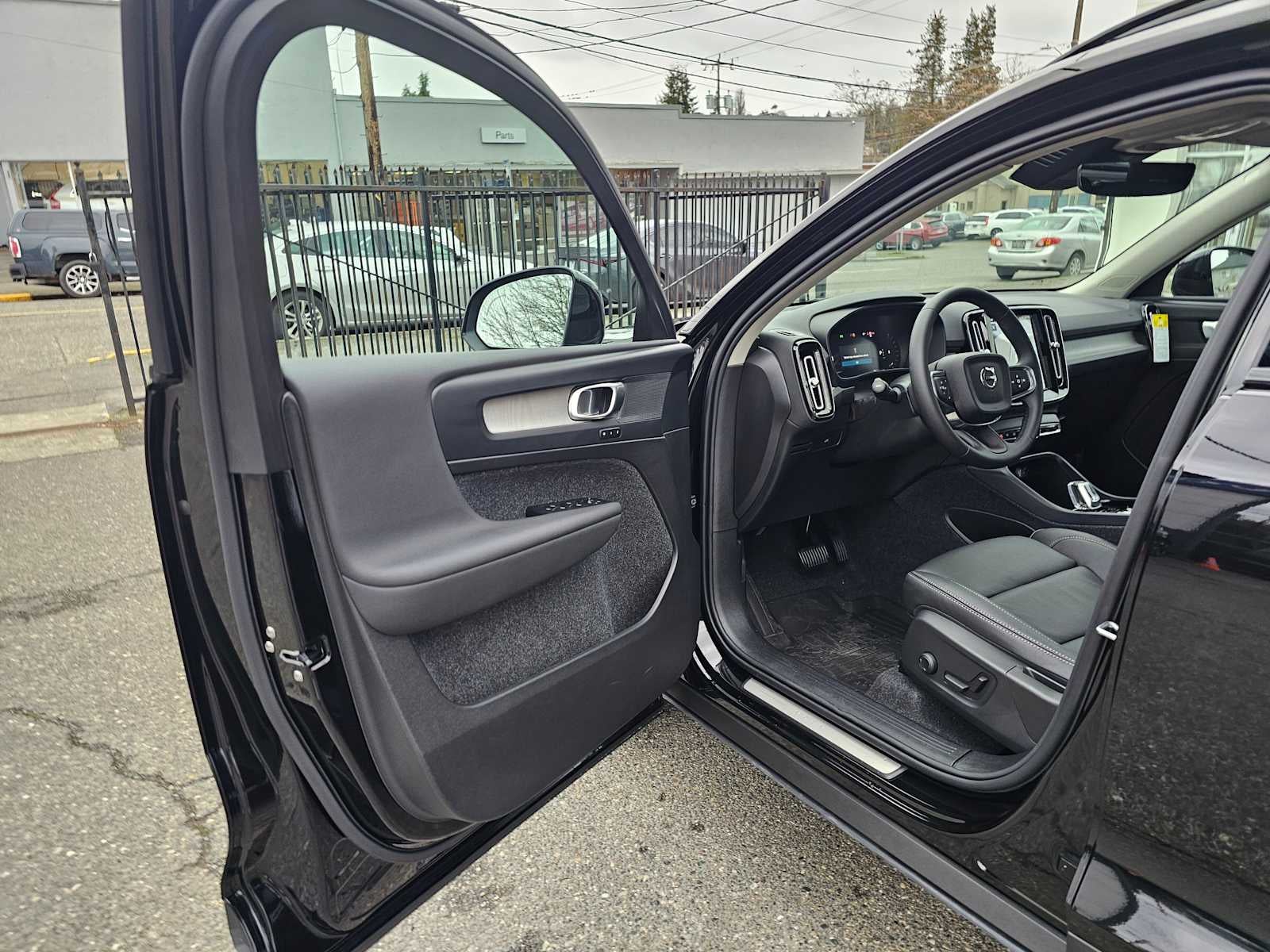 2026 Volvo XC40 Plus