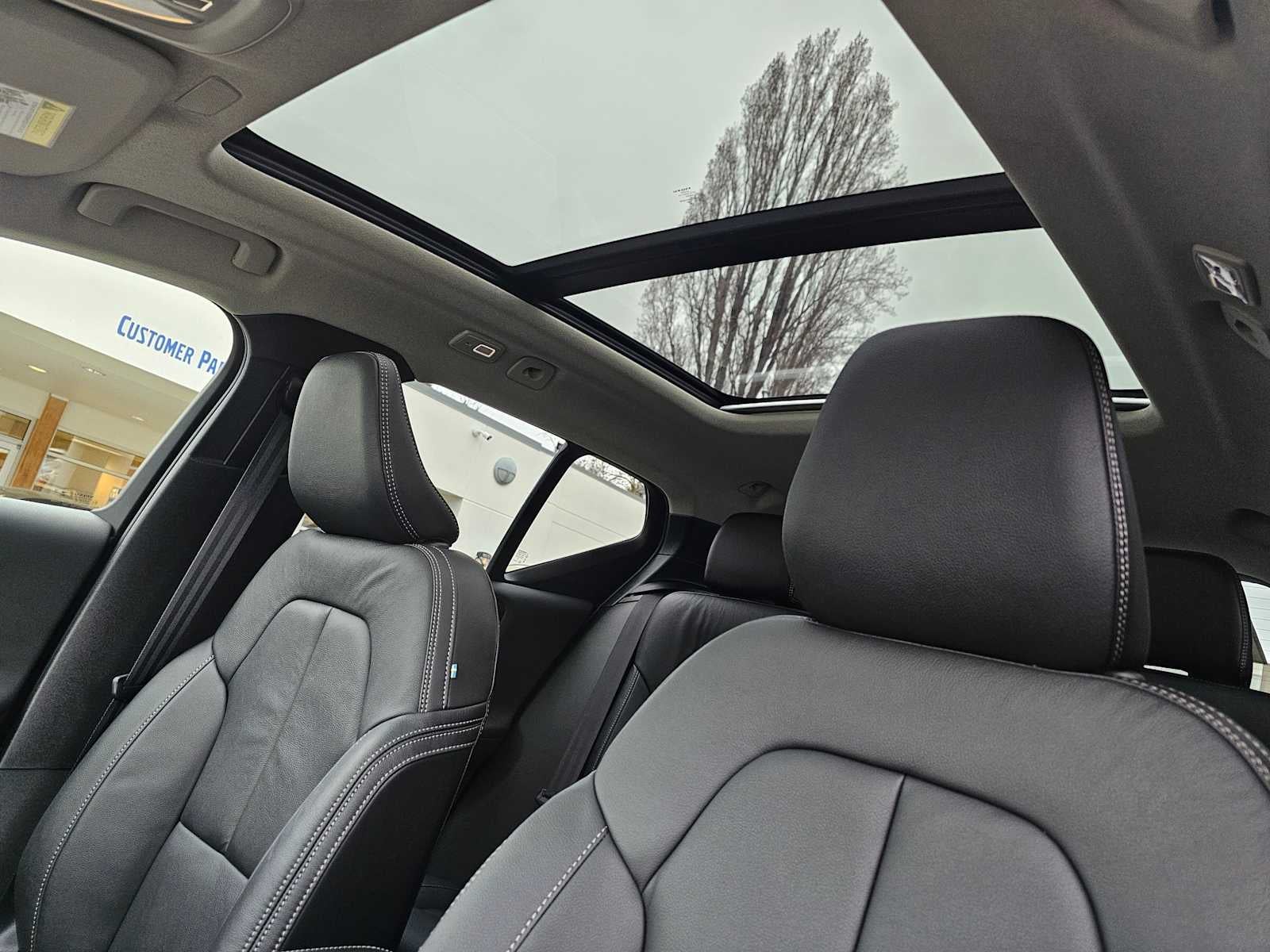 2026 Volvo XC40 Plus