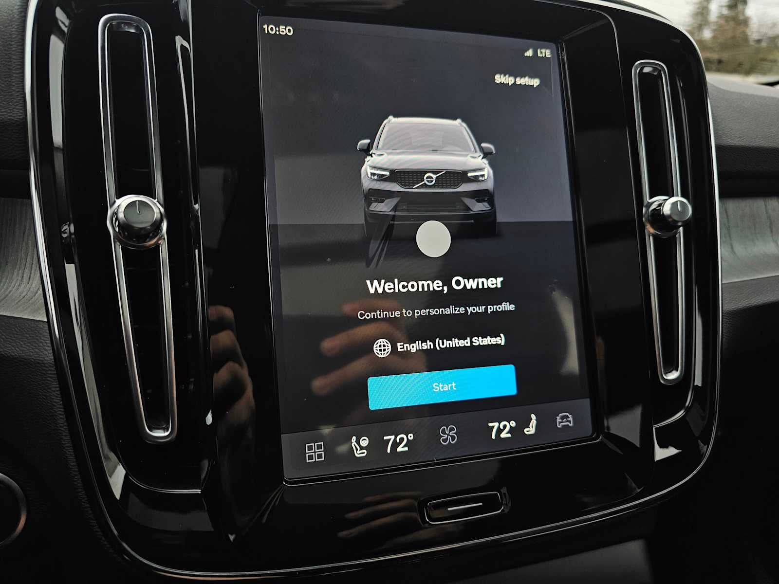 2026 Volvo XC40 Plus