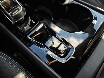 2025 Volvo XC40 Plus Dark Theme