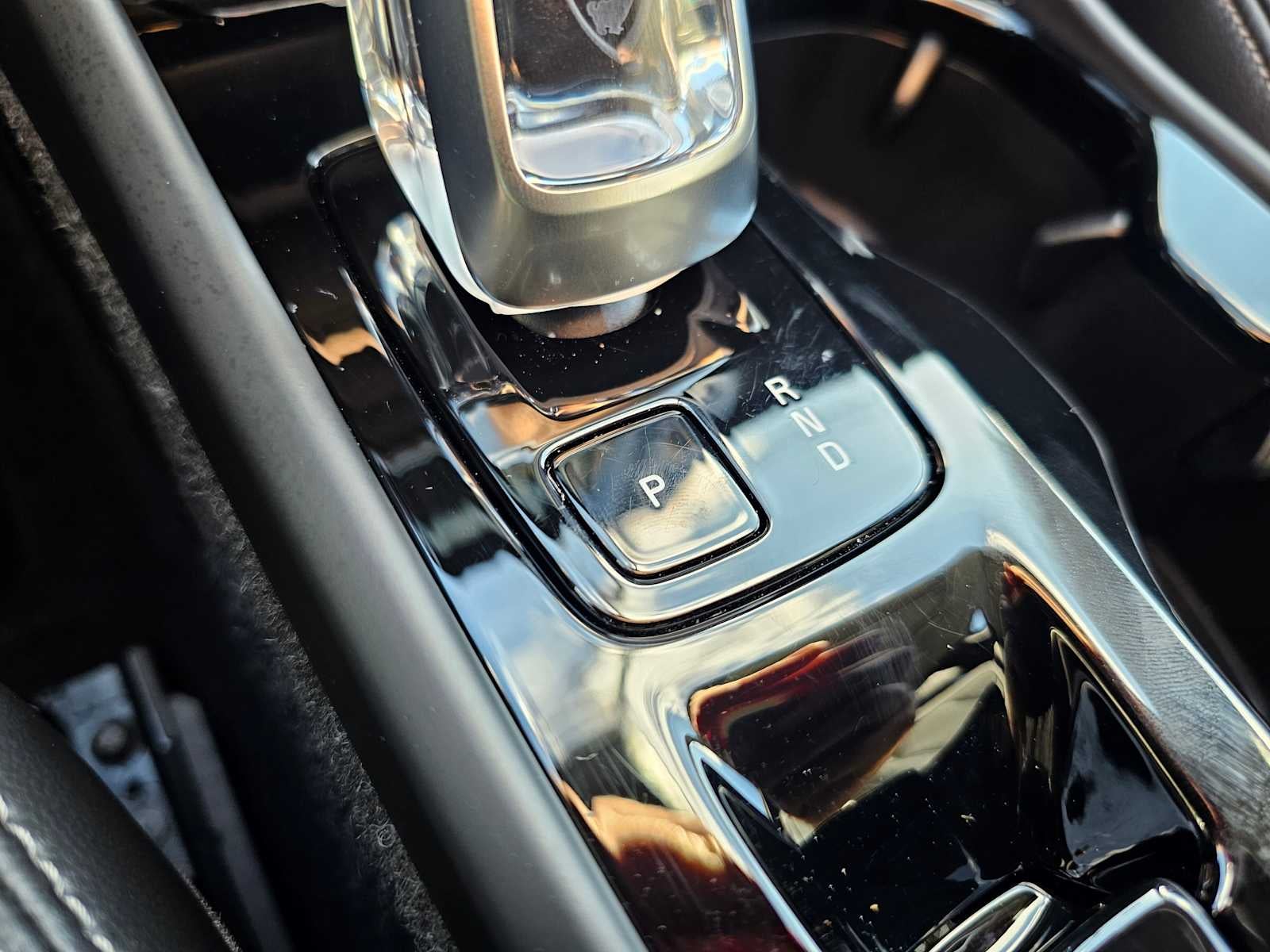 2025 Volvo XC40 Plus Dark Theme