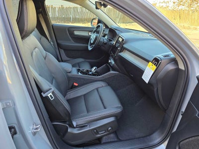 2026 Volvo XC40 Plus