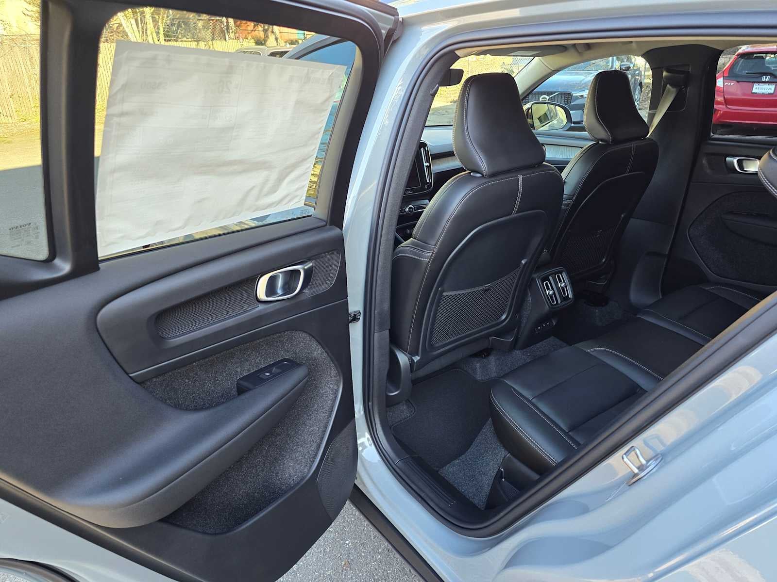 2026 Volvo XC40 Plus