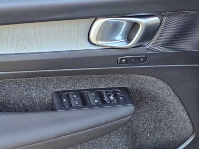 2026 Volvo XC40 Plus