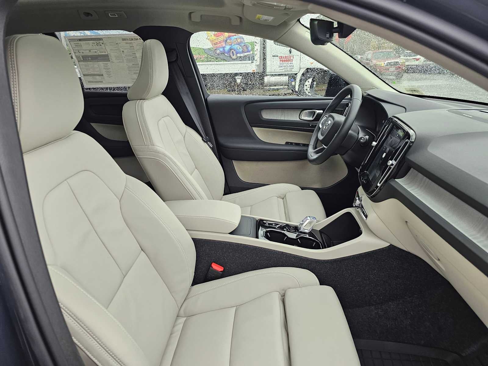 2026 Volvo XC40 Plus