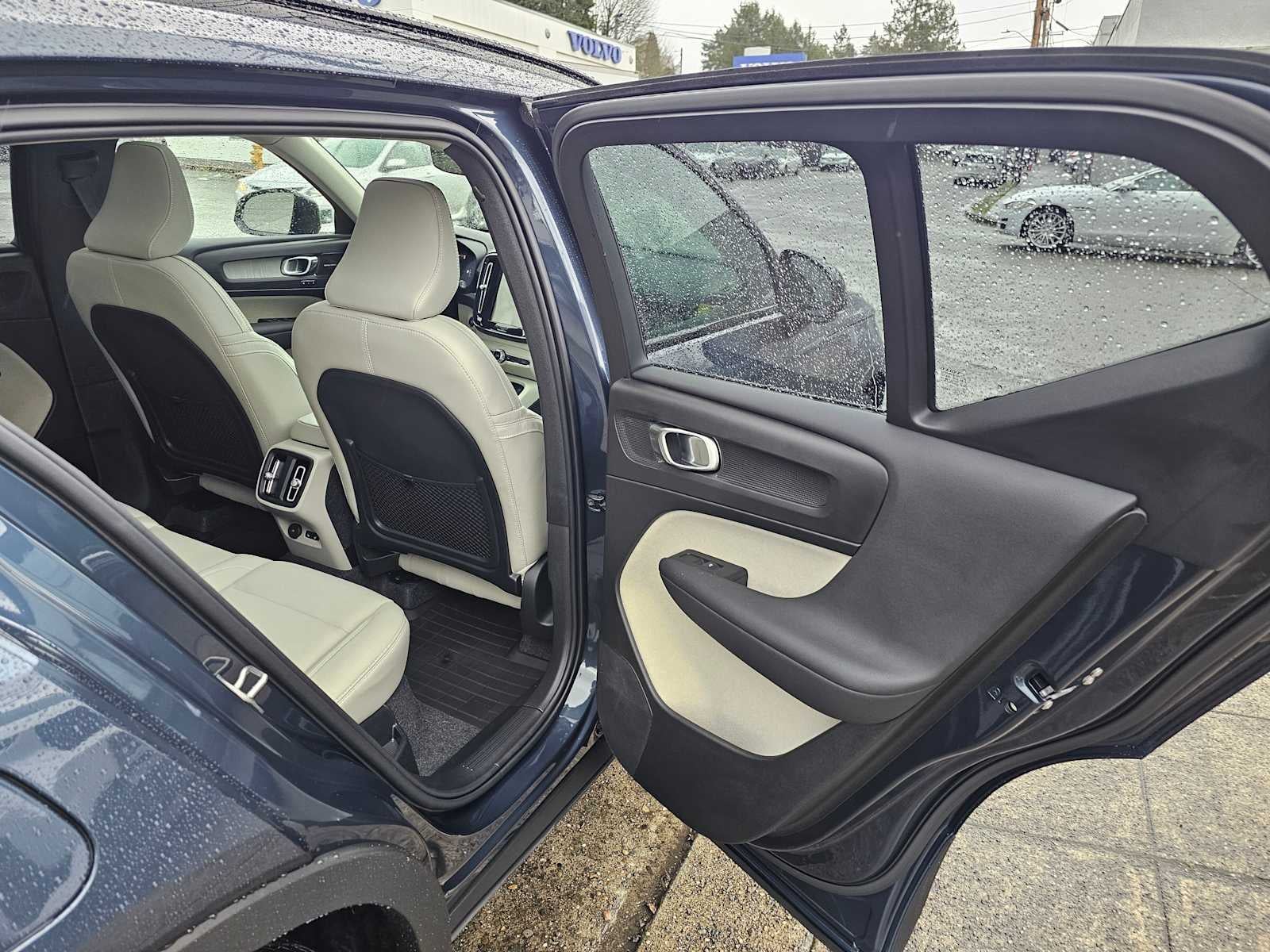 2026 Volvo XC40 Plus