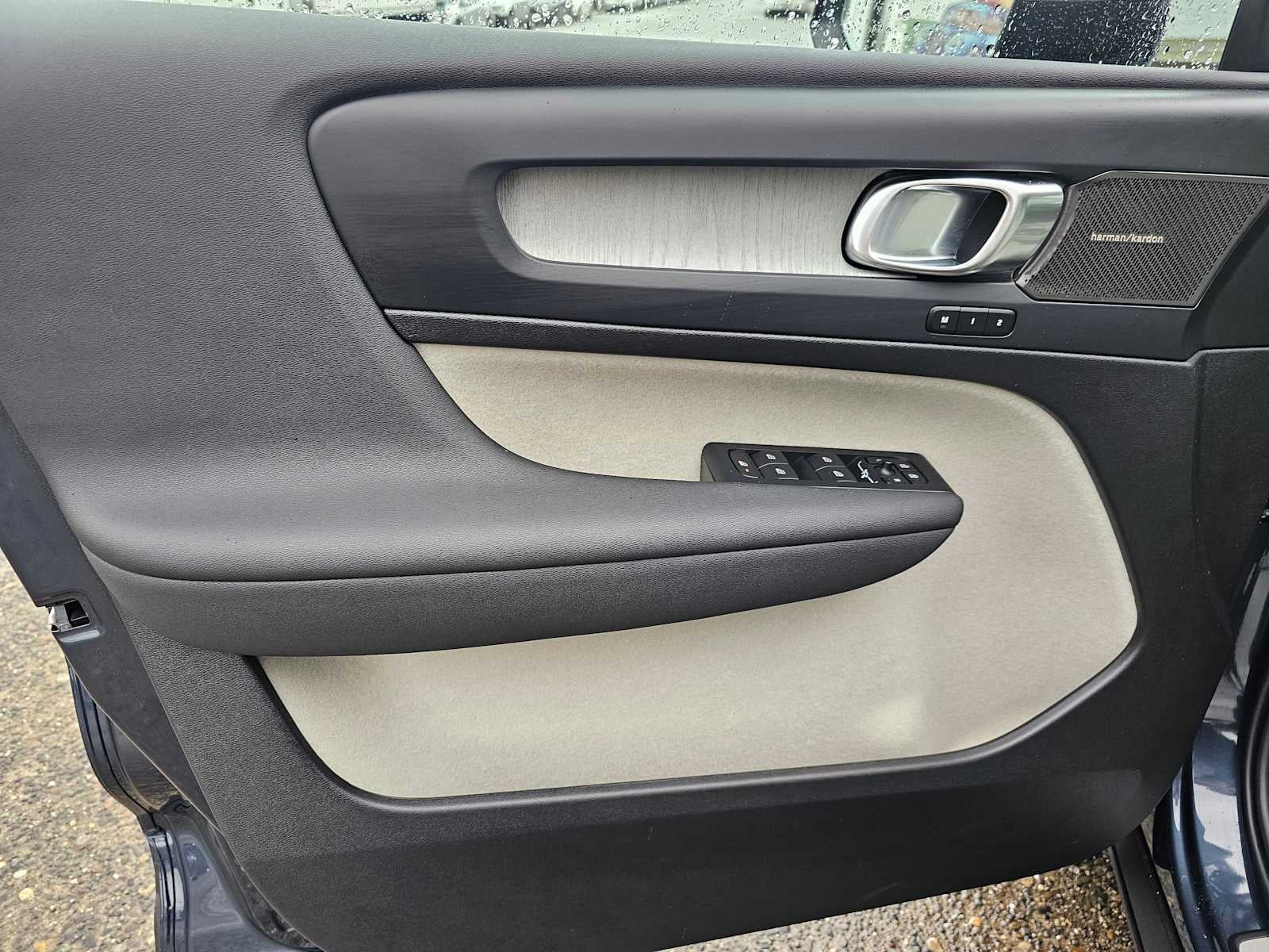 2026 Volvo XC40 Plus
