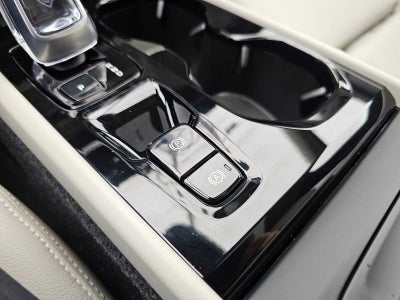 2026 Volvo XC40 Plus