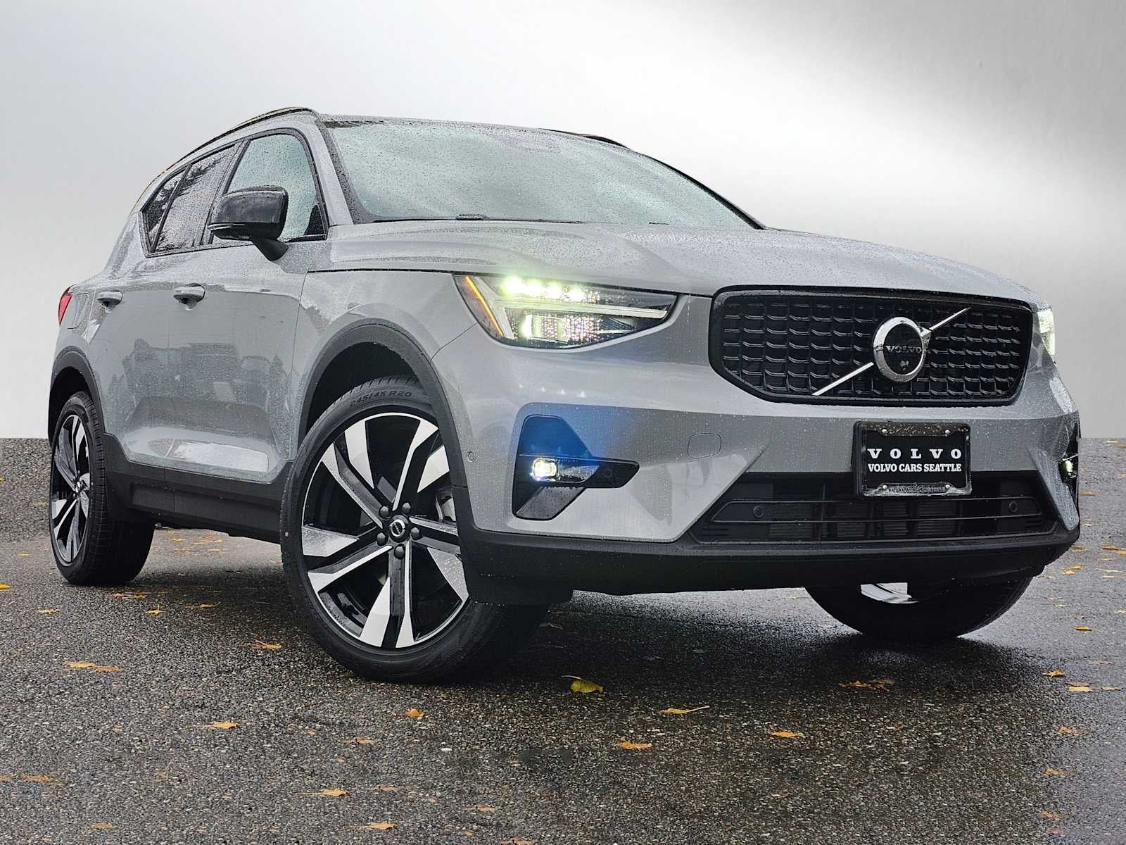 2026 Volvo XC40 Plus