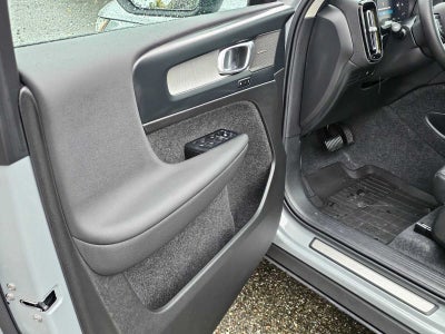 2026 Volvo XC40 Plus