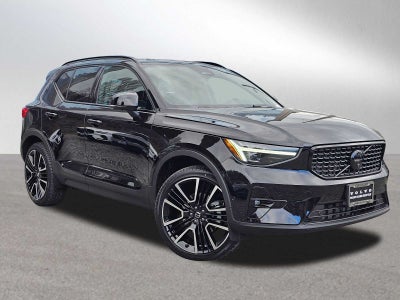 2026 Volvo XC40 Ultra Black Edition
