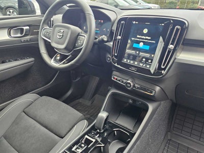 2026 Volvo XC40 Ultra Black Edition