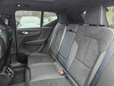 2026 Volvo XC40 Ultra Black Edition