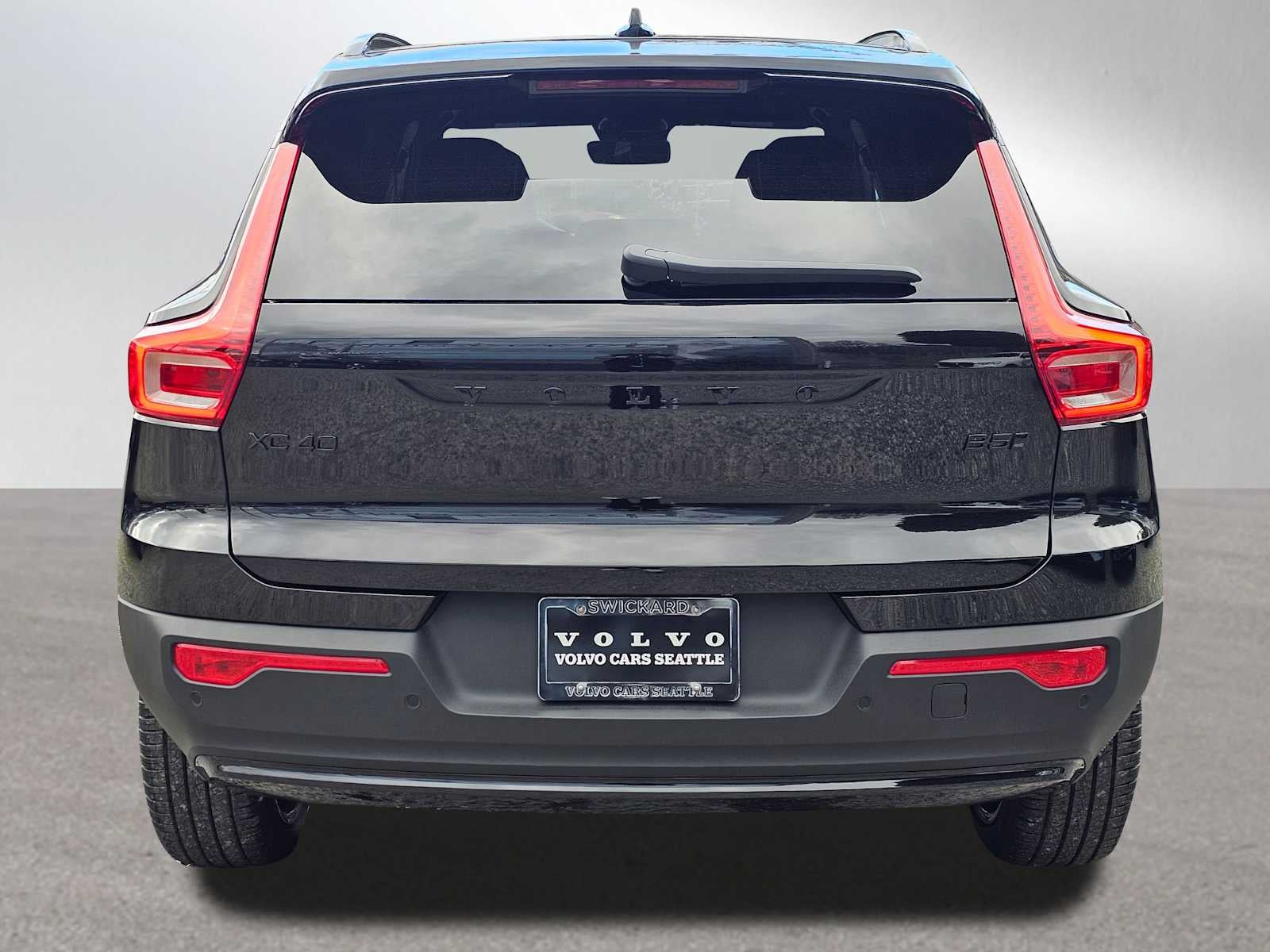 2026 Volvo XC40 Ultra Black Edition