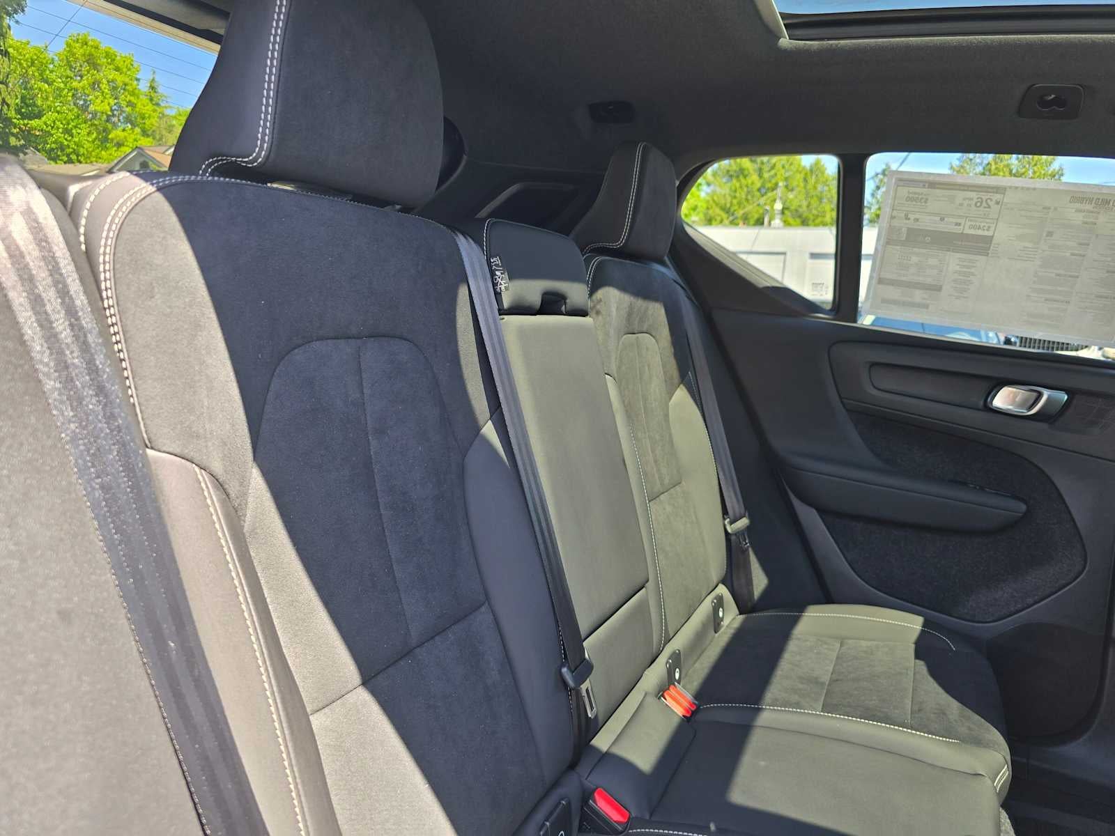 2026 Volvo XC40 Ultra Black Edition