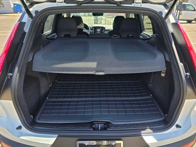 2026 Volvo XC40 Ultra Black Edition