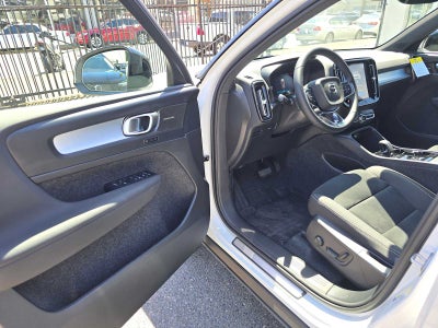 2026 Volvo XC40 Ultra Black Edition