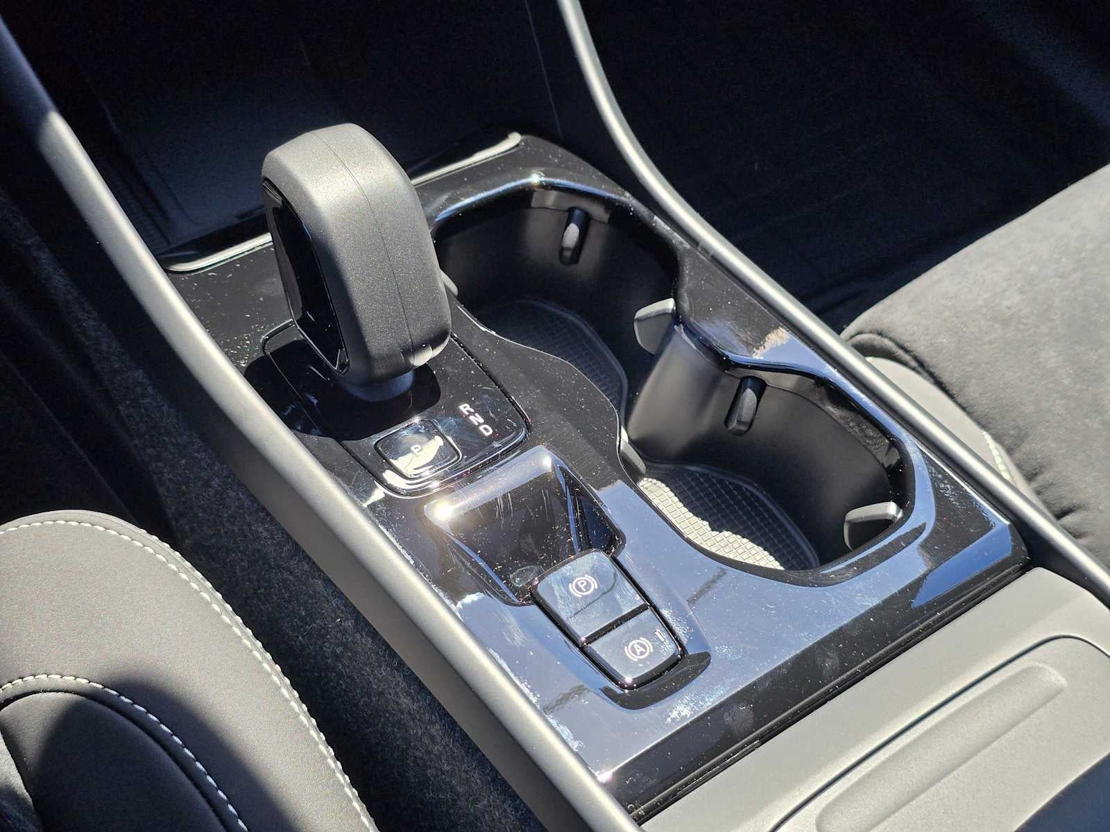 2026 Volvo XC40 Ultra Black Edition