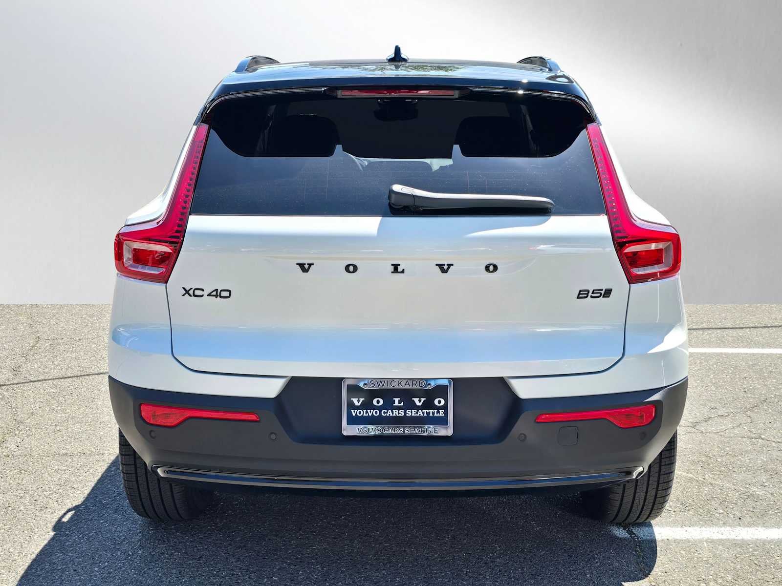 2026 Volvo XC40 Ultra Black Edition