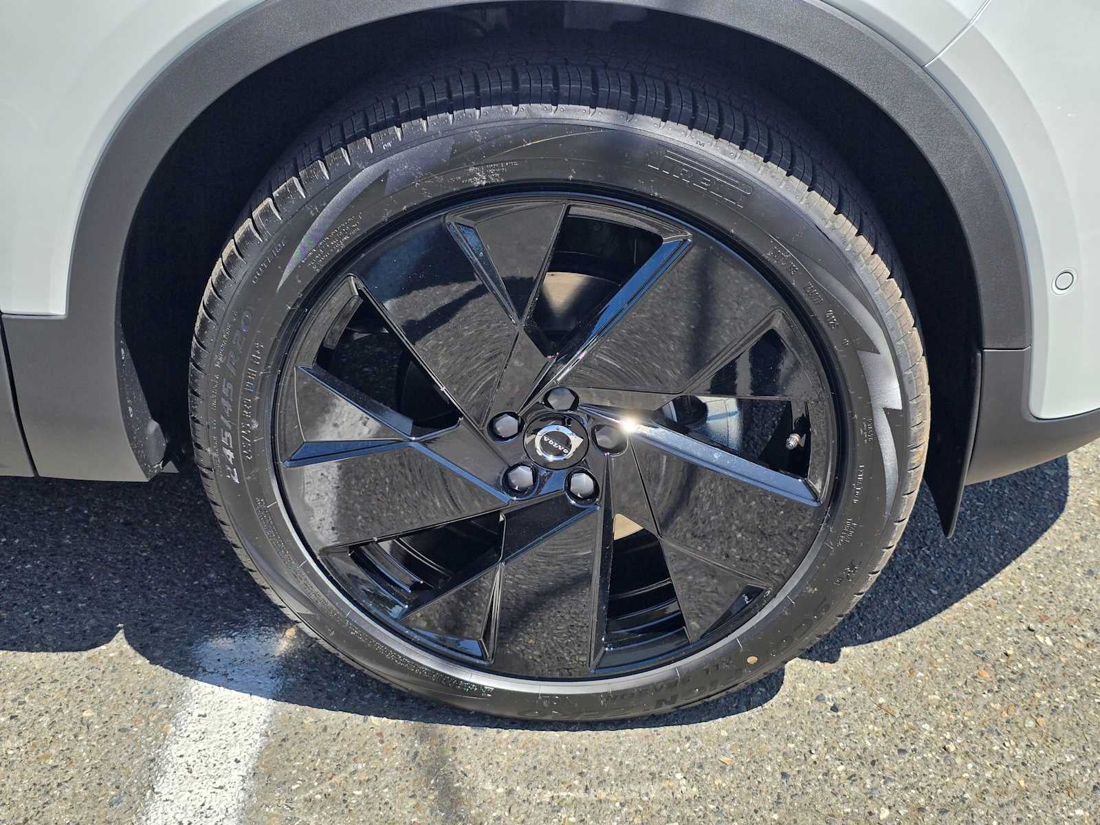 2026 Volvo XC40 Ultra Black Edition