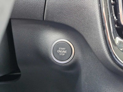 2025 Volvo XC40 Plus Bright Theme
