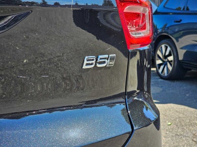 2025 Volvo XC40 Plus Bright Theme