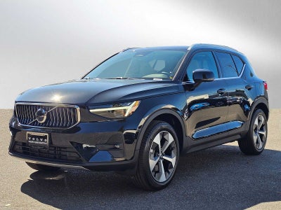 2025 Volvo XC40 Plus Bright Theme