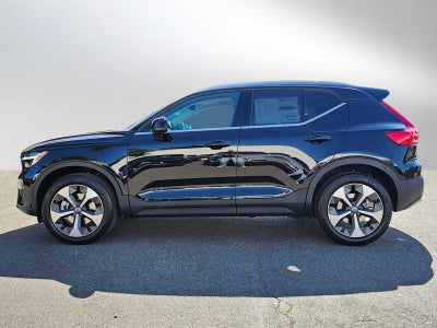 2025 Volvo XC40 Plus Bright Theme